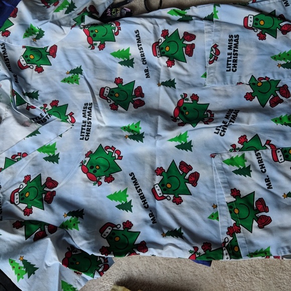 Medical Scrubs Bundle - Picture 5 of 6